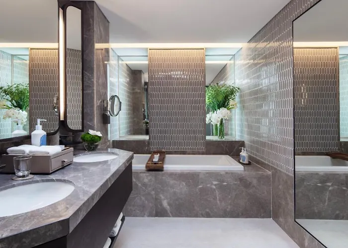 Anantara Siam Hotel