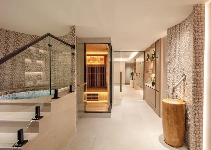 Anantara Siam Hotel